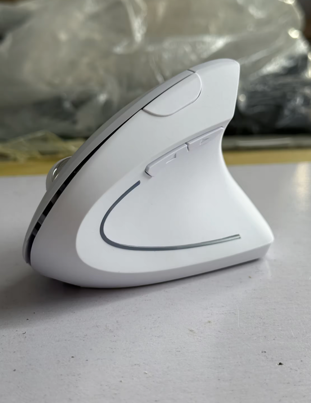 Ergonomic 2.4G Wireless Vertical Mouse – 6-Button